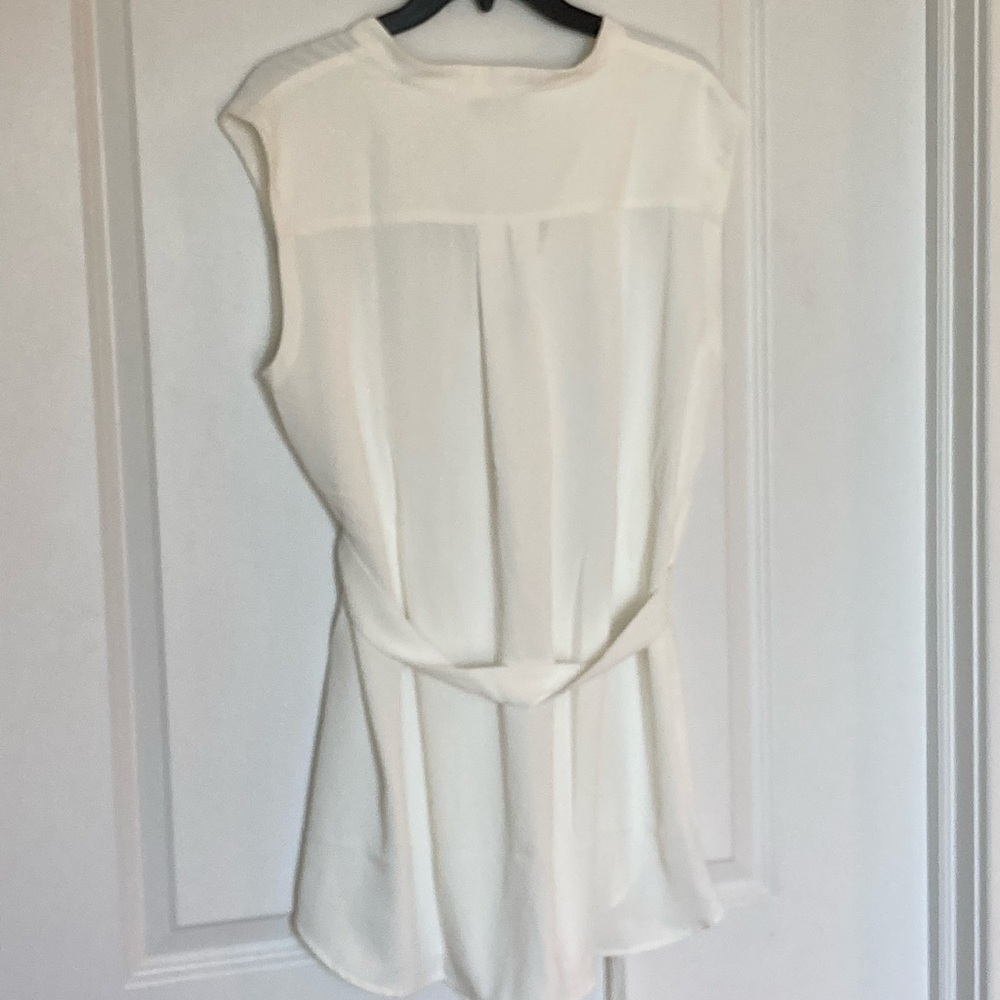 Alina Mae White Maternity Blouse - Picture 4 of 4